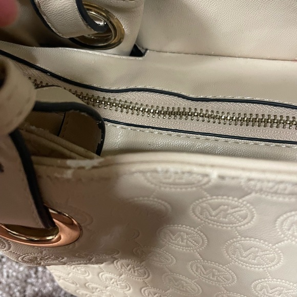 Michael Kors Cream Colored Shoulder Bag - Picture 9 of 9